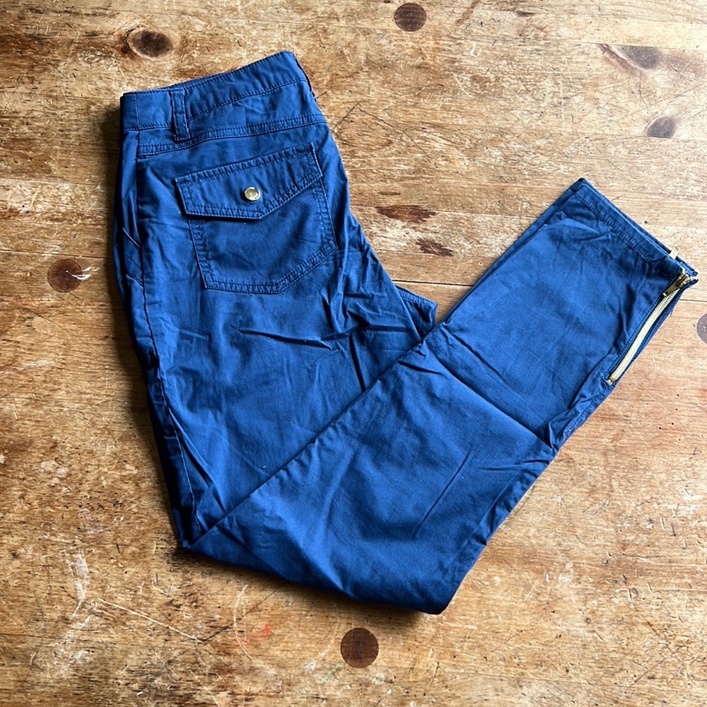 Jaanuu navy blue scrub pants